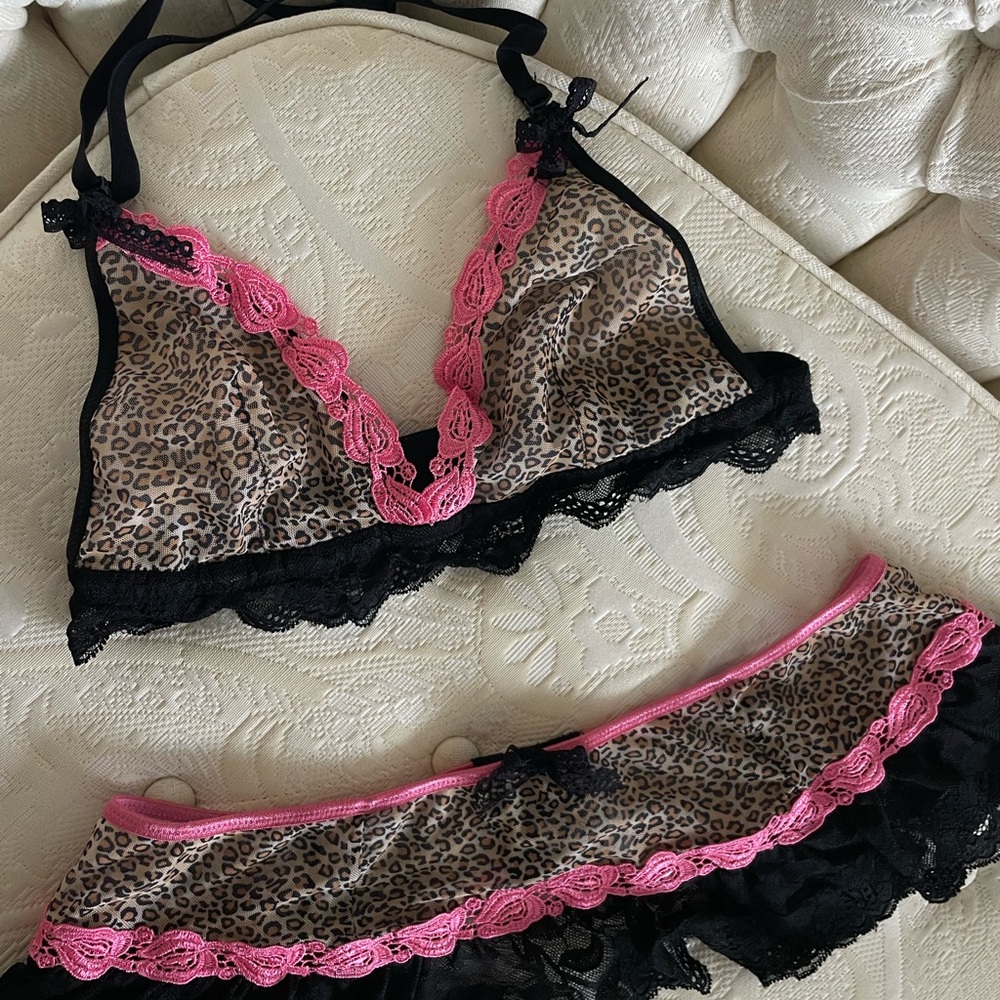 leopard print lingerie set with pink lace trim